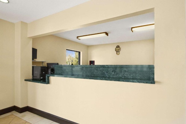 Ramada Limited Columbia image 14