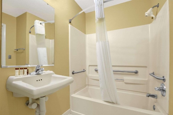 Ramada Limited Columbia image 15